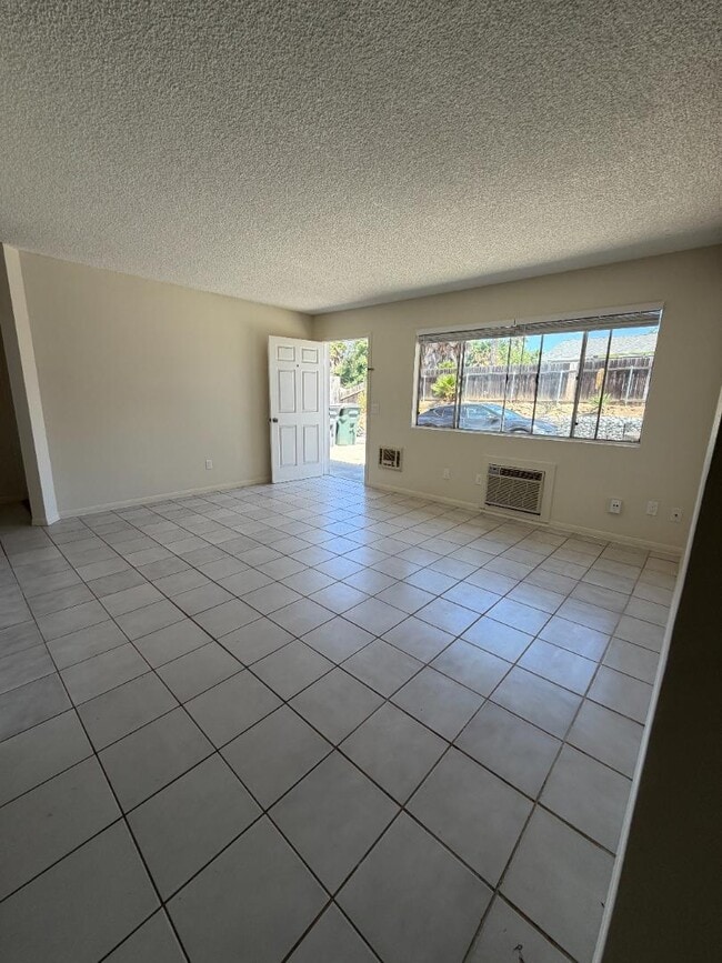 Building Photo - 8209 Jema Way