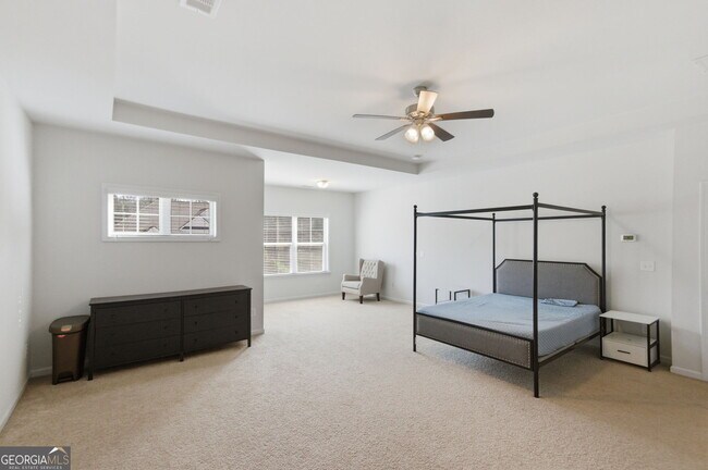 Building Photo - 1415 Dahlia Dr