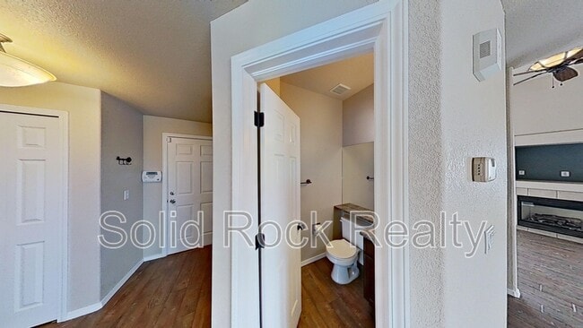 Building Photo - 4642 Crow Creek Dr