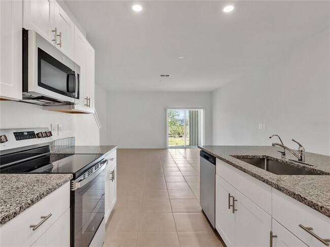 Building Photo - 9405 Cannon Bch Dr