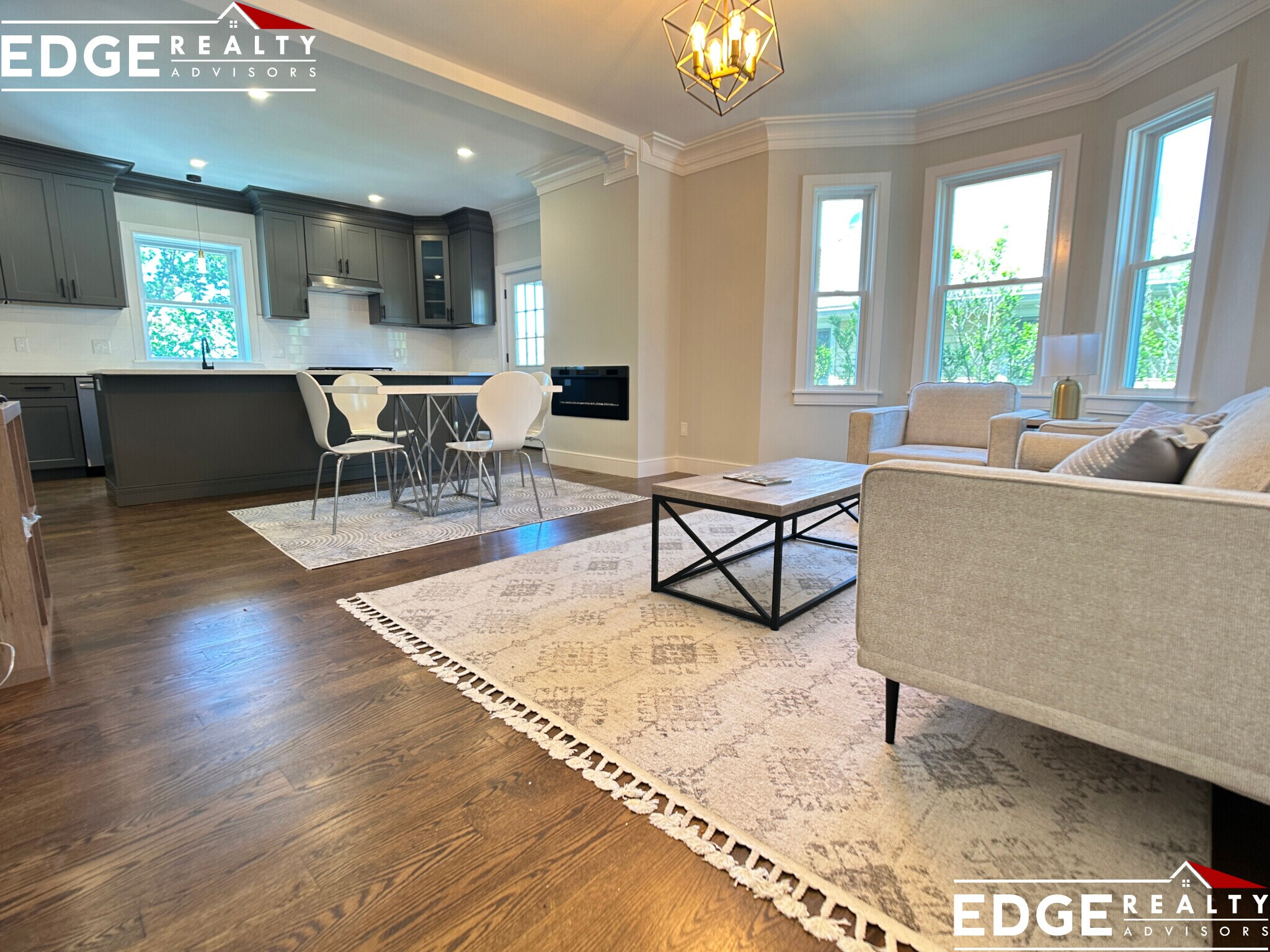 Building Photo - 240 Palfrey St