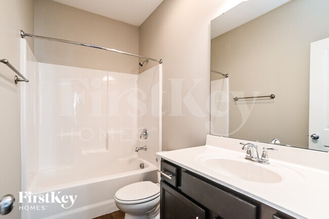 Building Photo - 8736 Aspinwall Dr