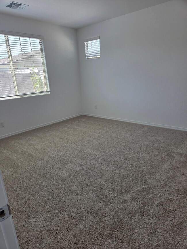 Building Photo - 22457 E Watford Dr