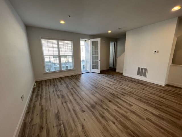 Building Photo - 3228 Light Wy