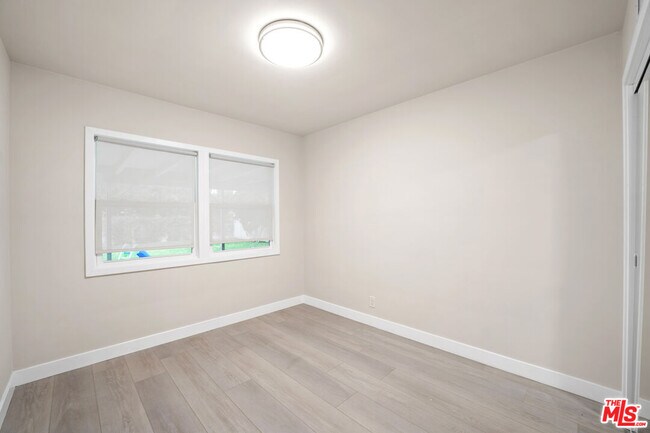 Building Photo - 22937 Dolorosa St