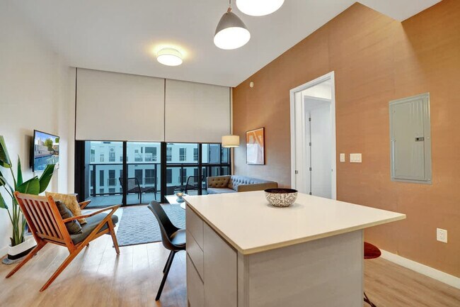 Building Photo - 1220 17th St