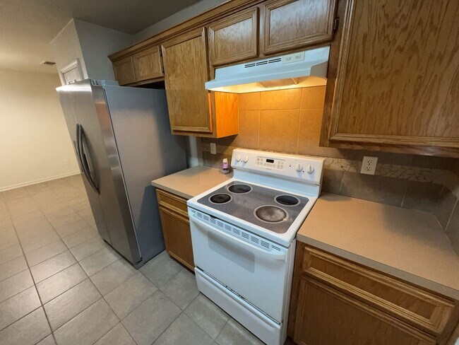 Building Photo - 1405 Cinch Dr