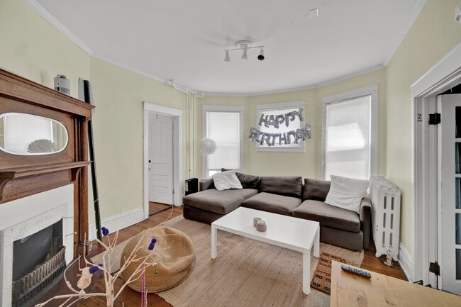 Building Photo - 819 Gaffield Pl