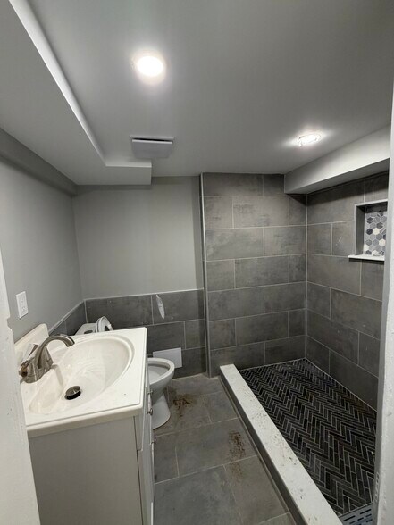 Building Photo - 90 Washington Ave