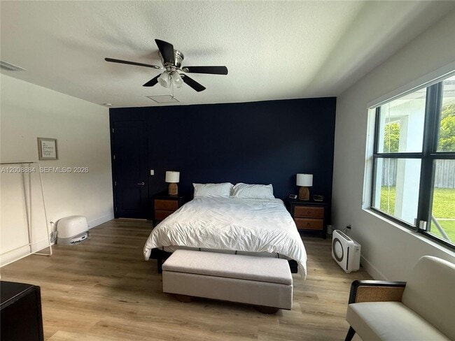 Building Photo - 2945 SE 3rd St