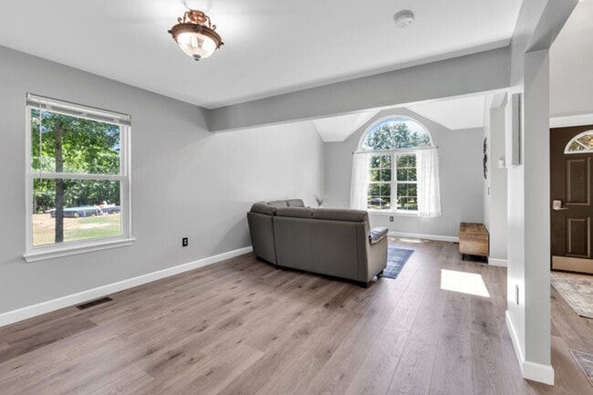 Building Photo - Private Cul-de-Sac Living: 4BR Home with Pool & Geothermal HVAC