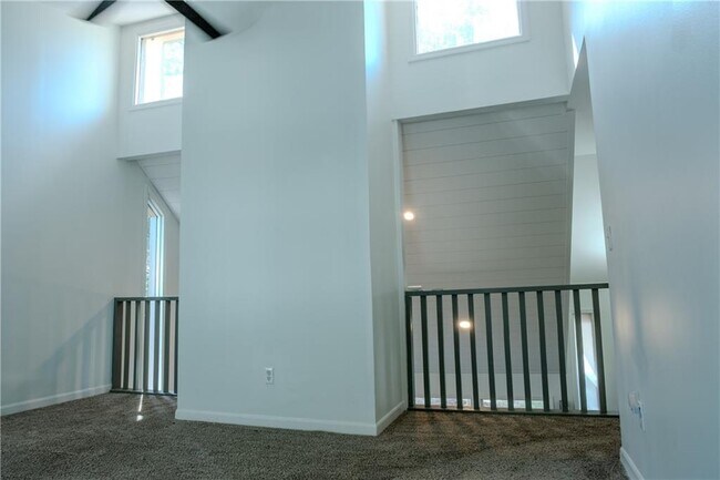 Building Photo - 8025 Cedar Cove