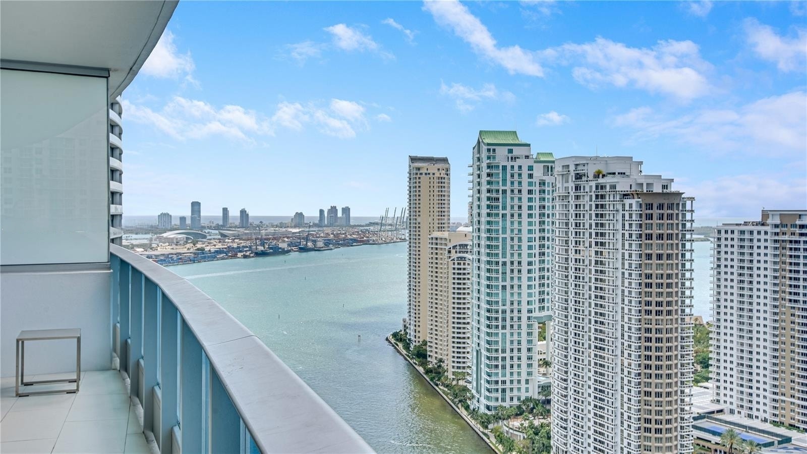 Building Photo - 200 Biscayne Boulevard Way