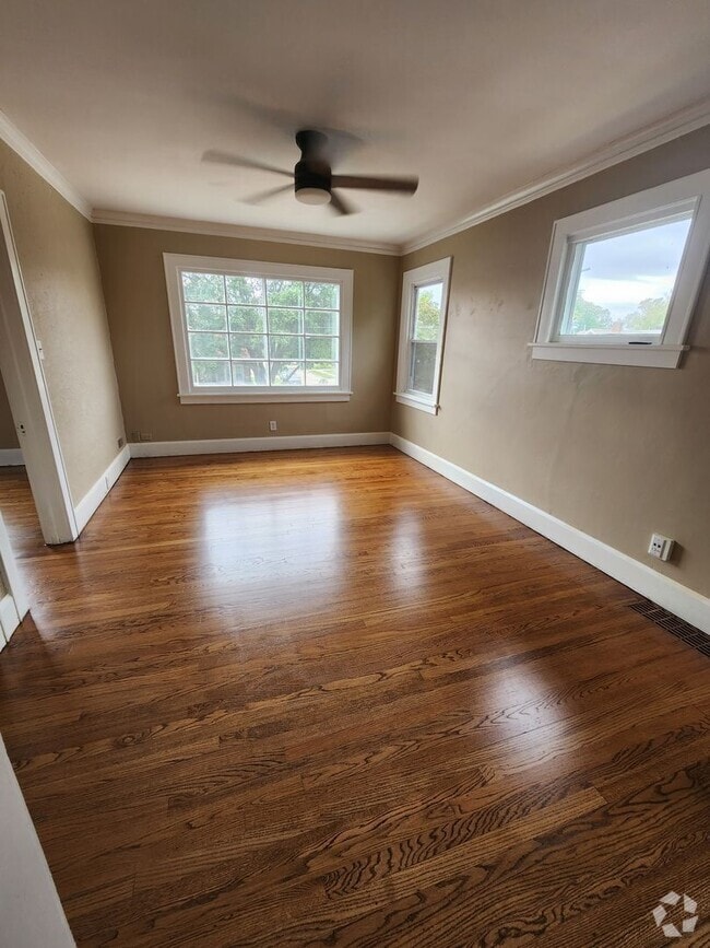 Building Photo - Duplex at 7101-7103 27th Avenue