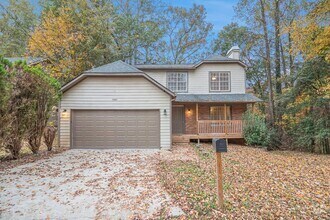 Building Photo - 3 Bedroom 2 Bath Home