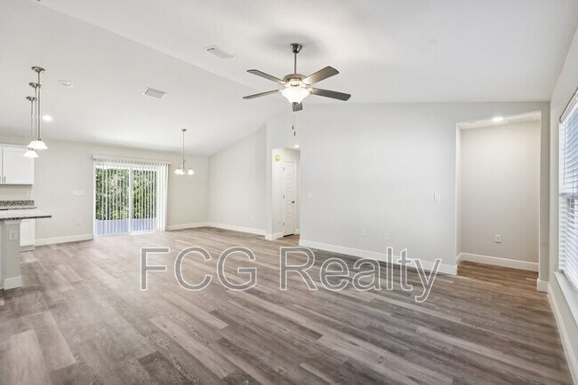 Building Photo - 10687 N Adler Dr