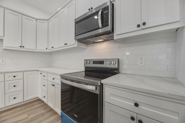 Building Photo - 117 Capetown Ln