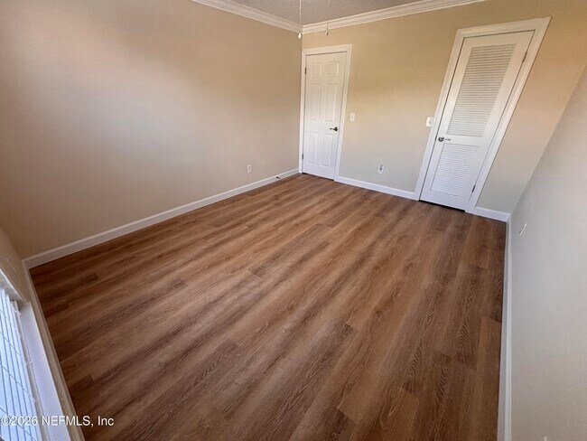 Building Photo - 7827 Fawn Brook Cir E