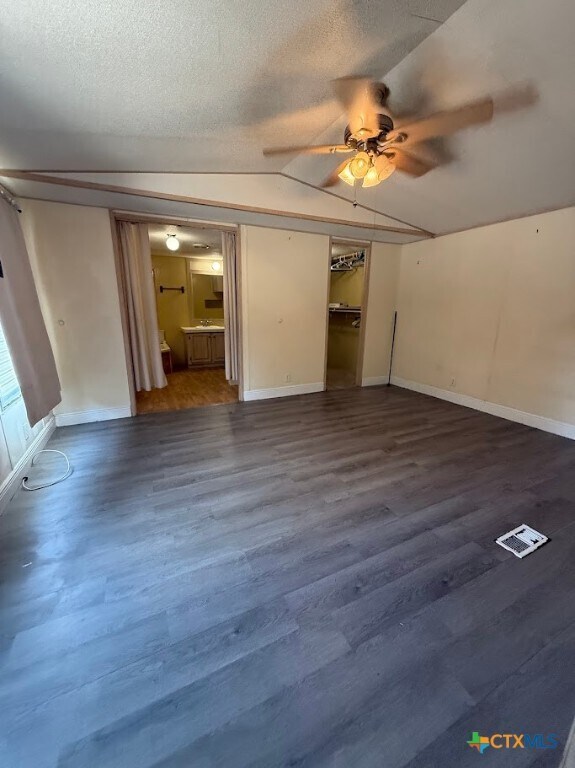 Building Photo - 1215 Cypress Dr