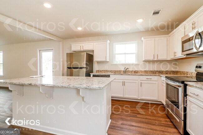 Building Photo - 104 Scots Pne Ct