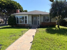 Building Photo - 8300 Altavan Ave