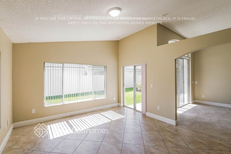 Building Photo - 2033 NW 178th Way