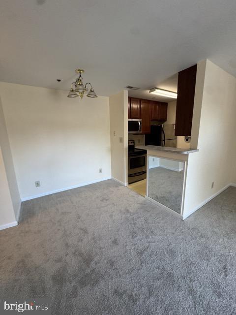 Building Photo - 61 Fern Oak Cir