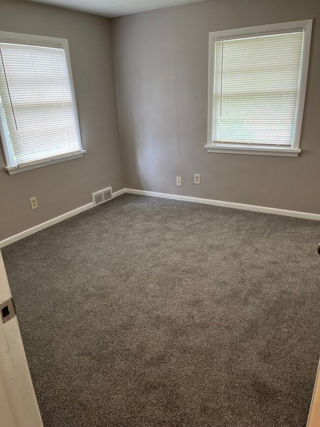 Building Photo - 123 Aultman Ave NW