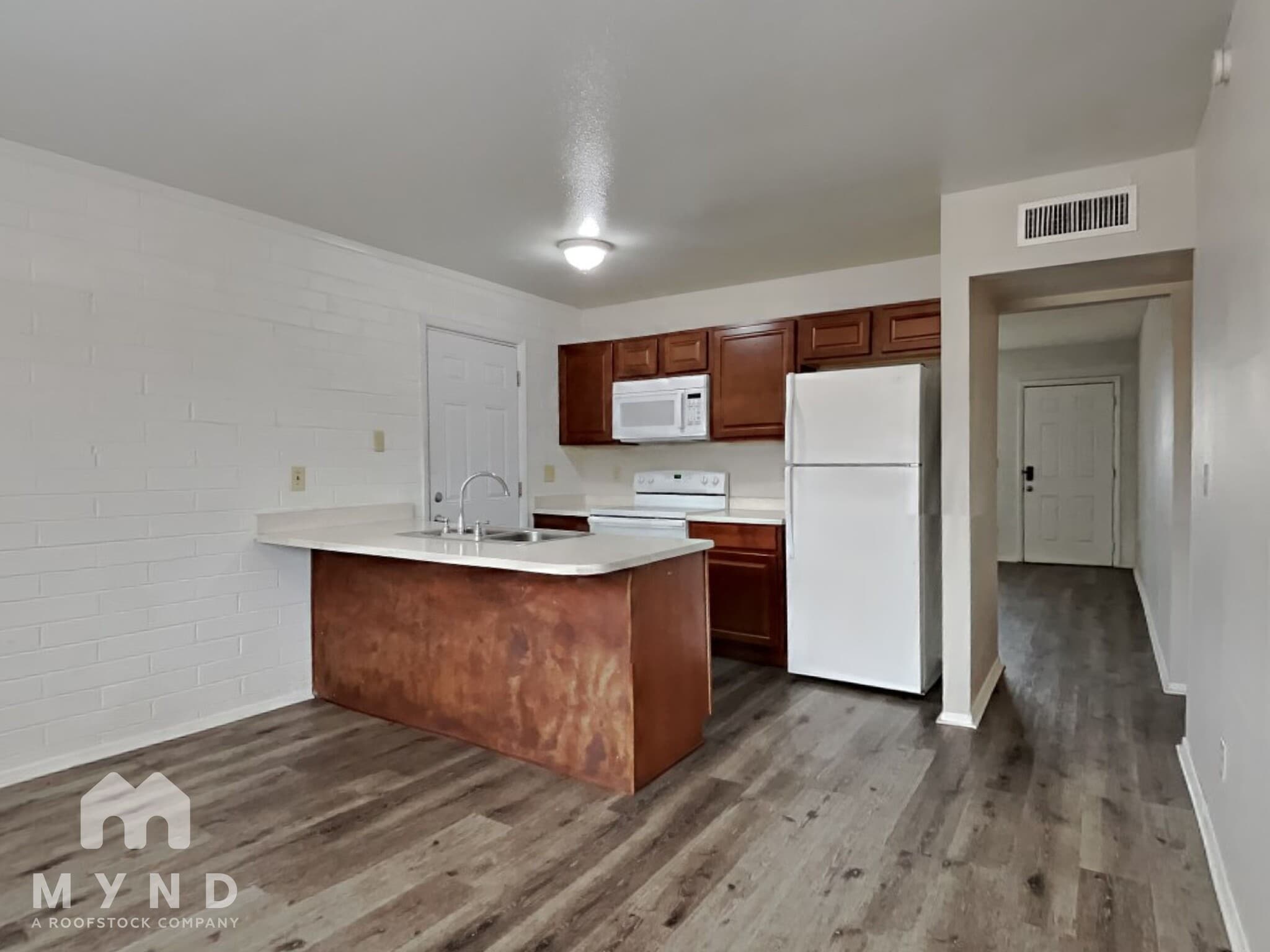 Building Photo - 15049 N 29th Ave