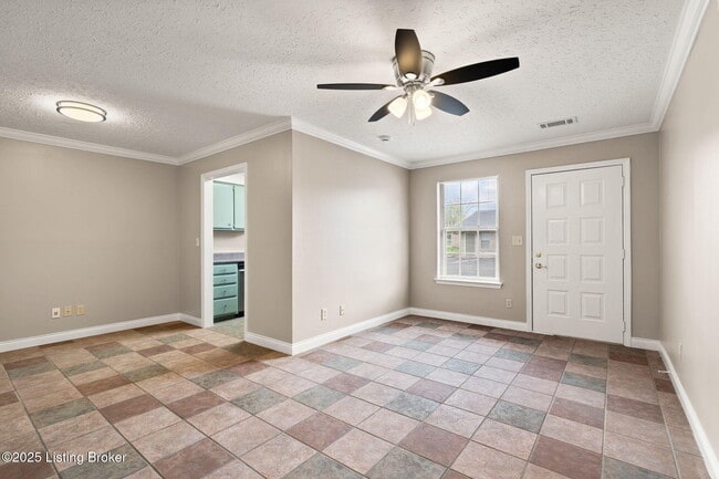 Building Photo - 708 Victoria Ct