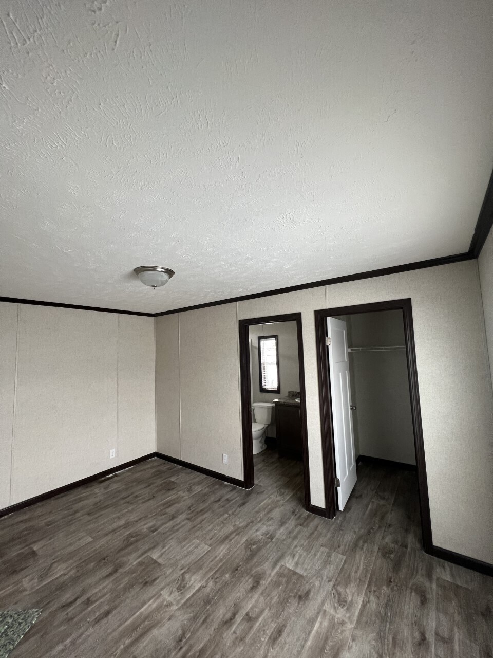 Building Photo - 333 E Lakewood Blvd