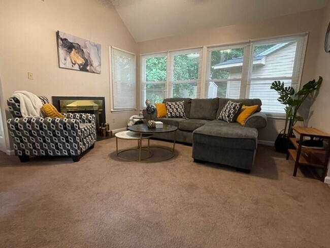 Building Photo - Available through Furnished Finder #757335_1