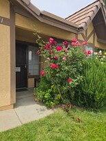 Building Photo - 36851 Goldenview Way