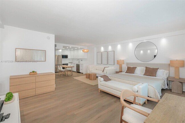 Building Photo - 2301 Collins Ave