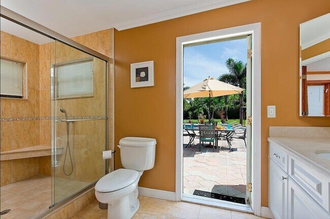 Building Photo - 272 NW 45th St