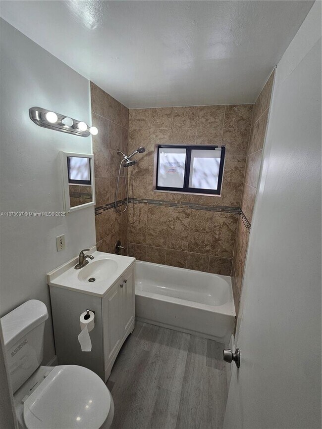 Building Photo - 2245 Freedom St