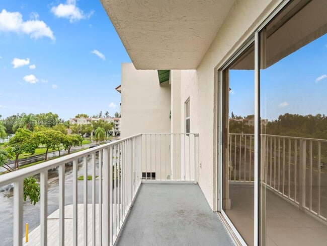 Building Photo - 8260 SW 210th St