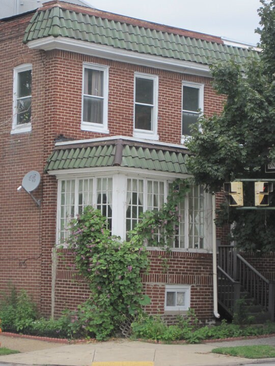 Primary Photo - 2800 N Howard St