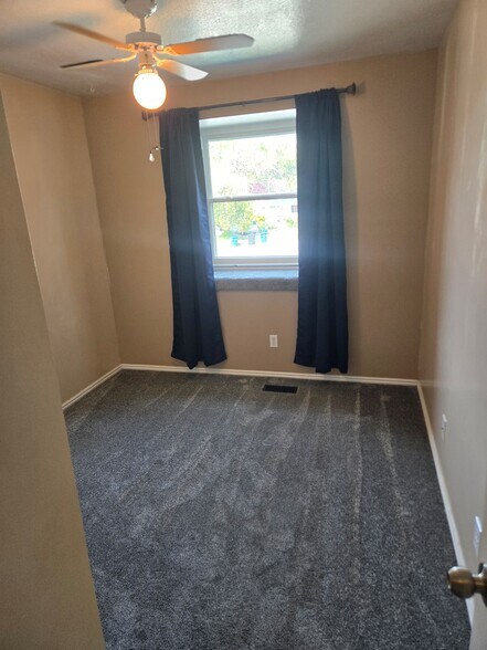 Upstairs Bedroom 1 - 315 W 750 N