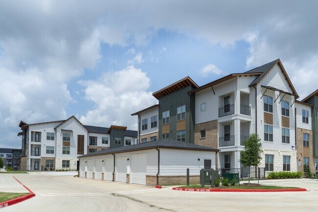 Building Photo - 24720 Morton Ranch Rd
