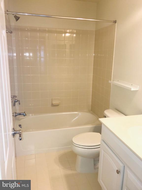 Building Photo - 14656 Crossfield Way