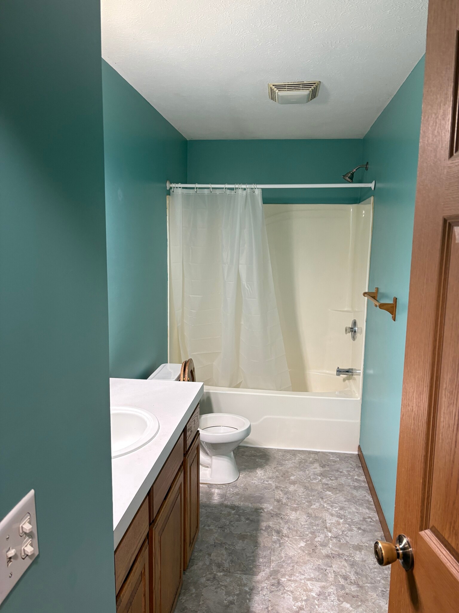 Building Photo - 19515 Carter Ln