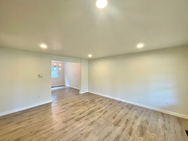 Building Photo - Great Home for rent