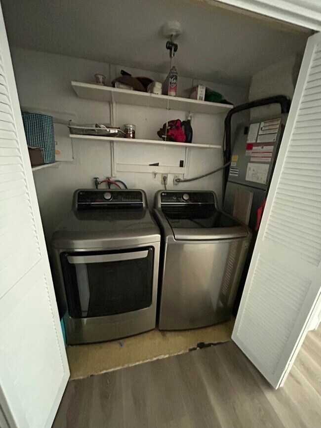 Building Photo - 2540 Boundbrook Blvd