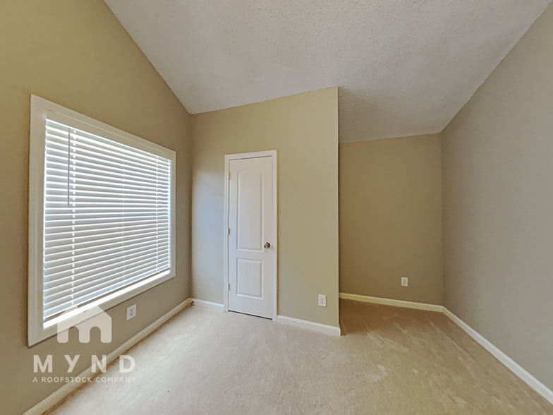 Building Photo - 3940 Cypress Pointe Dr