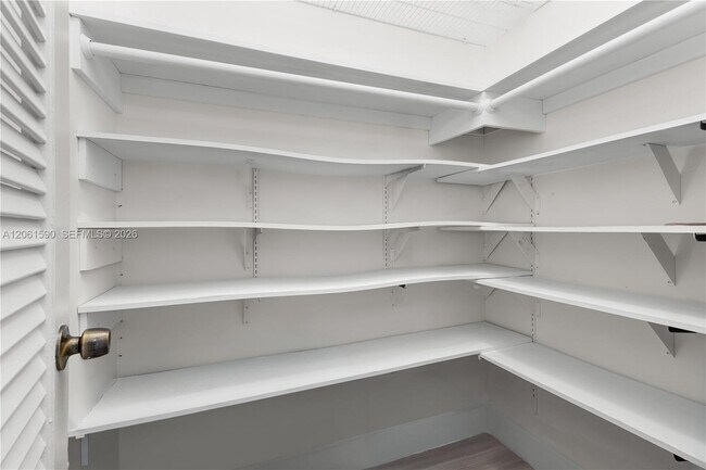Building Photo - 4747 Collins Ave