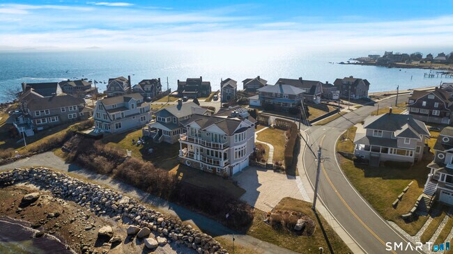 Building Photo - 159 S Shore Ave