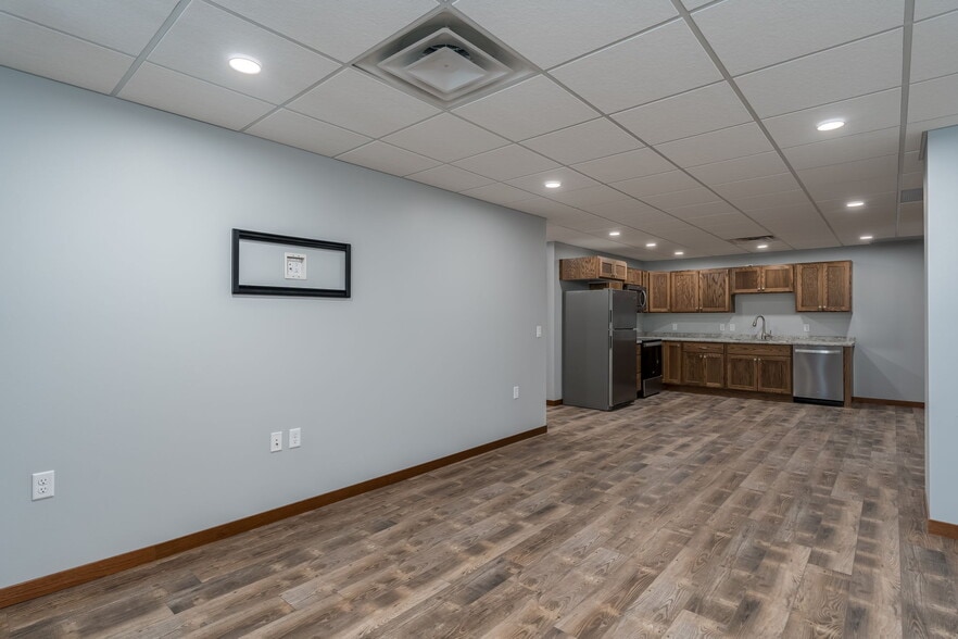 Family Room & Kitchen - 513 N Riverfront Dr