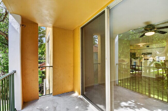 Building Photo - 107 Yacht Club Way