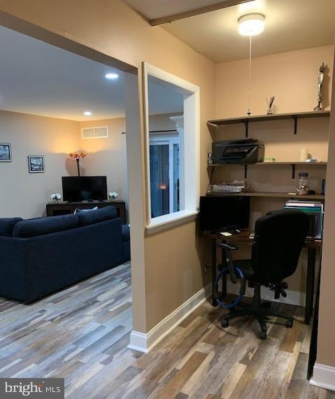 Building Photo - 361 Drummers Ln